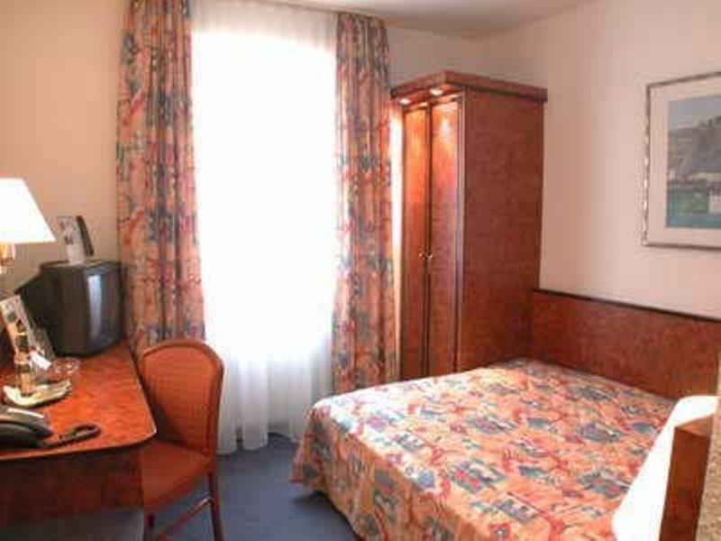 Hotel Miramar Am Roemer Frankfurt am Main Bilik gambar